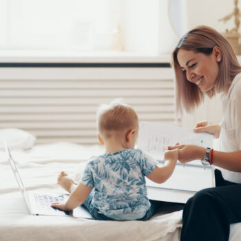 Come trovare una baby sitter in vacanza